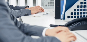 Dedicated support for foreign founders registering companies internationally